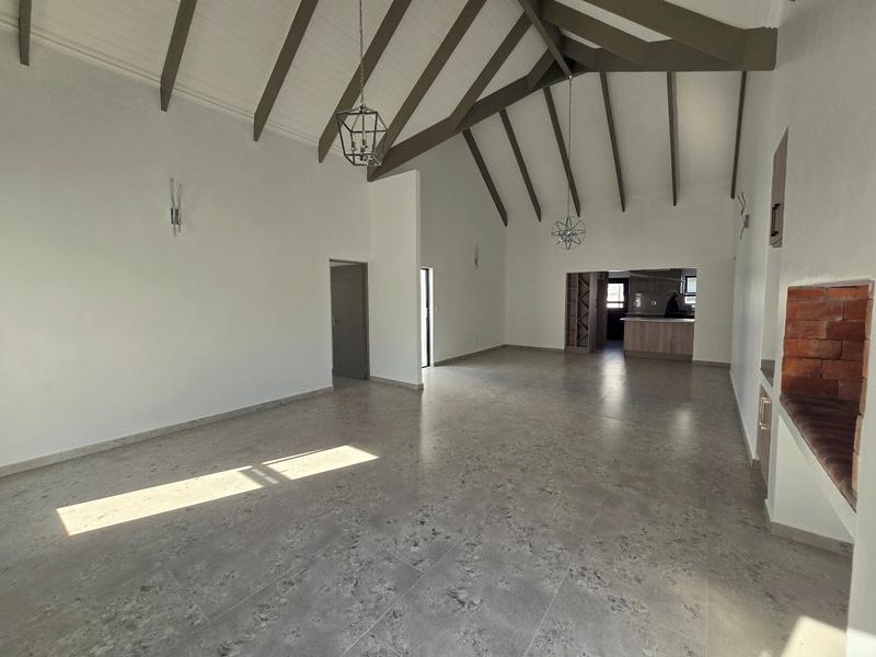 3 Bedroom Property for Sale in Britannia Bay Western Cape